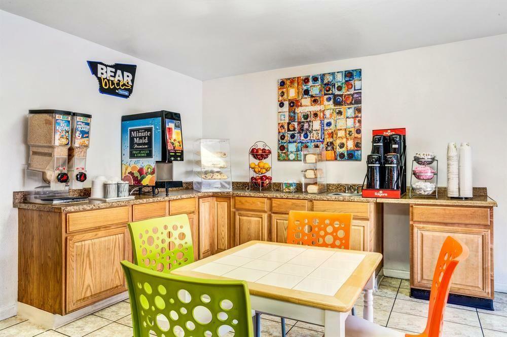 Travelodge By Wyndham Las Vegas Center Strip Ngoại thất bức ảnh